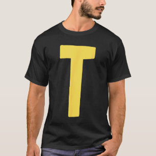 Großer und fett gedruckter Buchstabe T in Gelb 1 T-Shirt