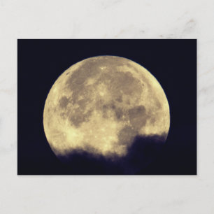 Großer Vollmond in den Wolken Postkarte