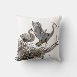 Großes Blau-Reiher-Gebäude ein Nest Kissen