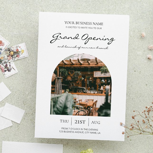 Großes Eröffnungsfoto Einladung (Modern business grand opening photo invitation with script fonts and one large photo)