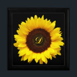 Großes Lächeln/Gelbe Sonnenblume Geschenkbox<br><div class="desc">Wählen Sie Ihre ideale Hintergrundfarbe und fügen Sie das erste,  Monogramm,  den Namen (oder löschen) des Empfängers hinzu,  um daraus ein Lächeln mitzunehmen.</div>