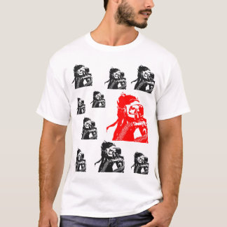Großes Rot T-Shirt