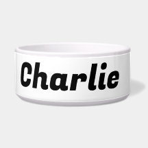 Großes, weißes Hundebütchen