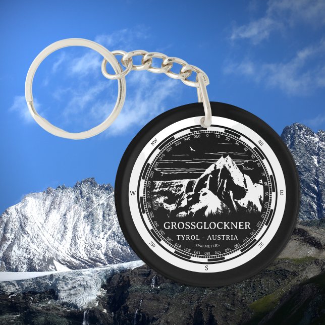 Grossglockner - Tirol - Alpen Schlüsselanhänger (Mount Grossglockner Keychain in Back with a white compass and mountain illustration)