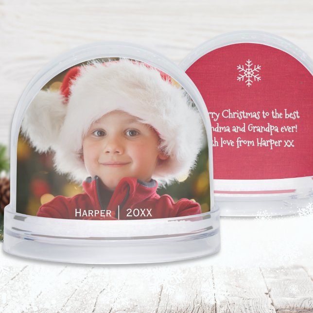 Großkinder Keepake Foto für Großeltern Schneekugeln (A festive snow globe with custom photo, name and year on the front, personalized message on the back)