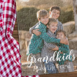 Großkinder machen das Leben großartig Puzzle<br><div class="desc">Großkinder machen das Leben großartig: Puzzle für Familienmitglieder. Foto Credit Fotografy © Storytree Studios,  Stanford,  CA. Fotovorlage muss durch Ihr eigenes Foto ersetzt werden</div>