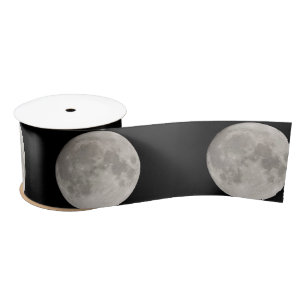Großmond am schwarzen Himmel Satinband