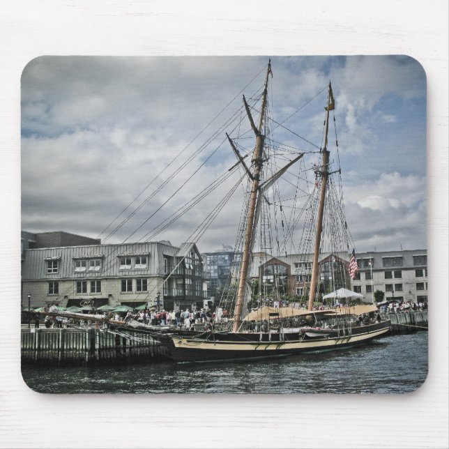 Großschiff in Halifax Mousepad (Vorne)