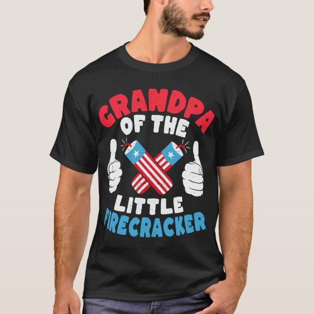 Großvater des Kleinen Firecracker am 4. Juli T-Shirt (Vorderseite)