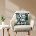 Grow Free Wild Blume Boho Quote Cactus Kissen<br><div class="desc">Intumieren Sie Ihre Zuhause mit der Schönheit der Wüste und dem Wachstumssinn durch unsere Typografie Zitat dekorative Keule "Grow Free Wild Blume". Dieses einzigartige Kissen bietet einen fesselnden Kakteen, ein ausdrucksvolles Foto-Hintergrunddesign, das die Bühne für eine tief greifende Botschaft der Freiheit und des blühend. "Grow Free Wild Blume" schmückt das...</div>