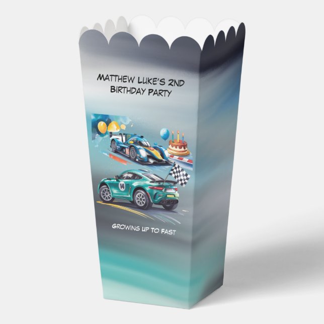 Growing Up To Fast Boy Birthday Party  Geschenkschachtel (Rückseite)