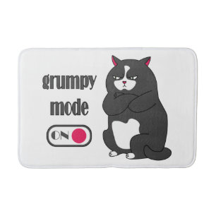 Grumpiger Modus bei lustiger, dicker Katze Badematte