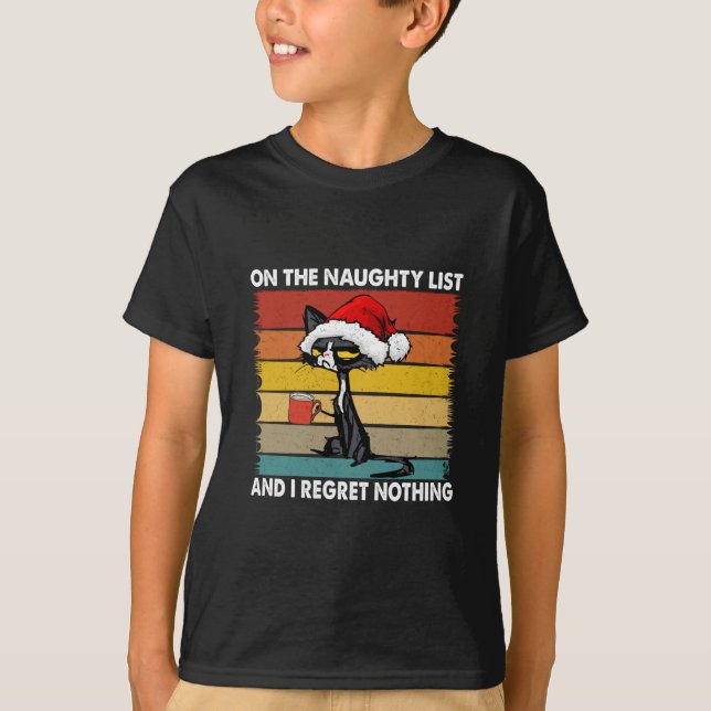 Grumpy Christmas Cat auf der Naughty List T-Shirt (Vorderseite)