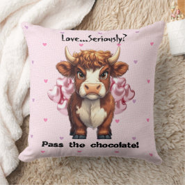 Grumpy Highland Cow Valentine's Day Kissen