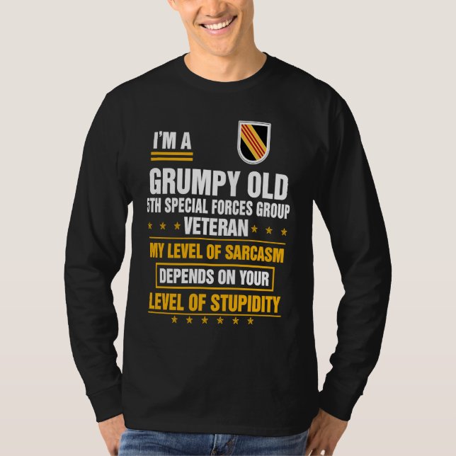 Grumpy Old 5th Special Forces Group Veteran Father T-Shirt (Vorderseite)