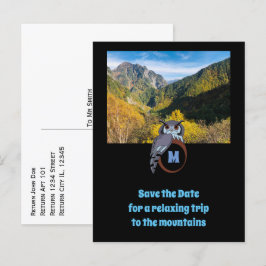 Grumpy Owl Nesting on Monogram Egal Foto Einladungspostkarte