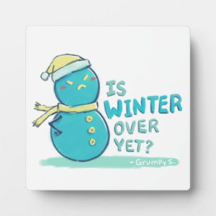 Grumpy S. Illustration: IST DER WINTER NOCH? Fotoplatte
