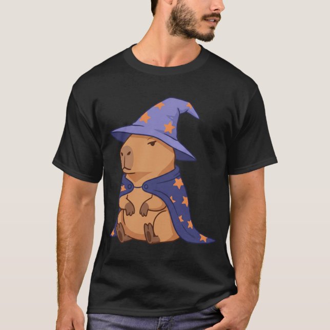 Grumpy Wizard Capybara mit Magic Cape und Hut T-Shirt (Vorderseite)