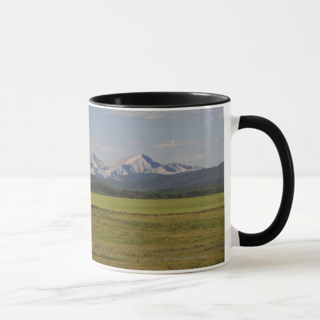 Grün-Felder und Rolling Hills mit Bergen Tasse (Rechts)