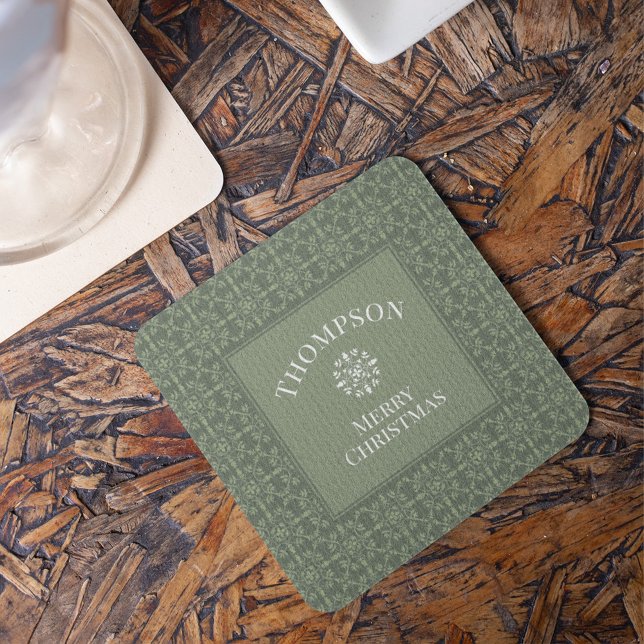 Grün frohe Weihnachten Moderne Elegante Schneefloc Rechteckiger Pappuntersetzer (Elegant green Merry Christmas snowflake coaster with festive winter holiday drink table decor.)