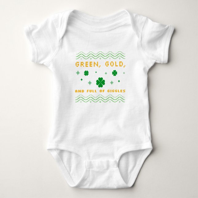 Grün, Gold und voll von Giggles St. Patrick's Day Baby Strampler (Vorderseite)