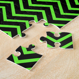 Grün und Schwarz Zickzack Puzzle