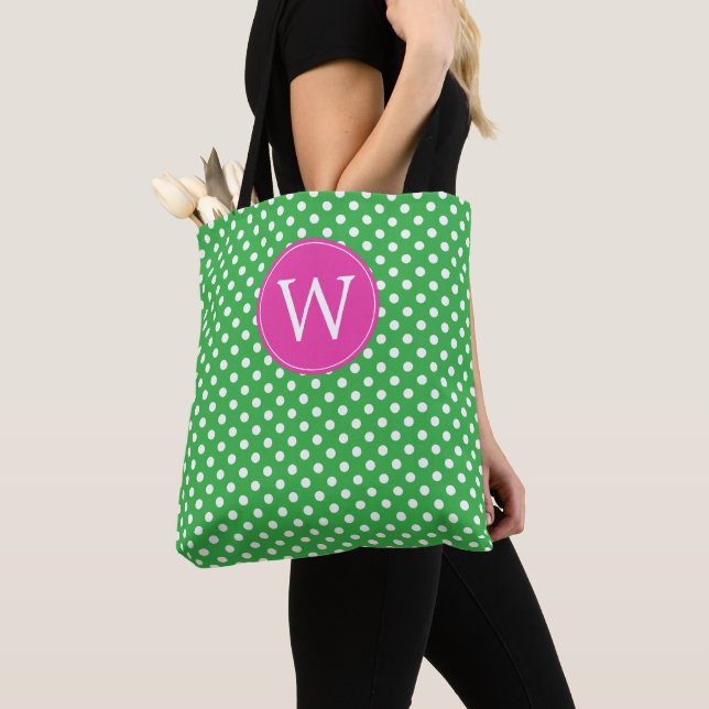 Grün-weiß gepunktet mit rosa Monogramm (Von Nahem)