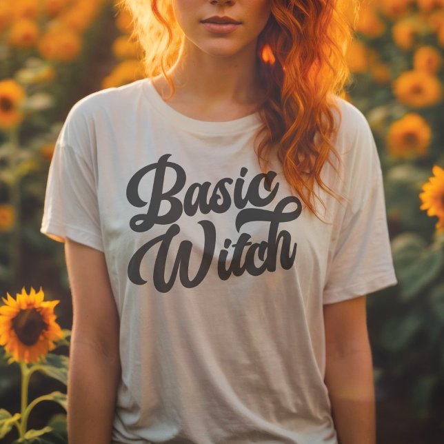 Grundlegender HexenRetrostil T-Shirt (Von Creator hochgeladen)