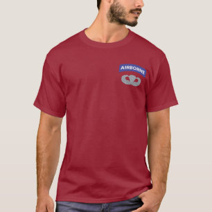 Grundlegender Parachutist-im Flugzeug T - Shirts