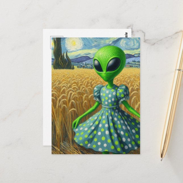 Grüne Alien in einem Weizenfeld Postkarte (Vorderseite/Rückseite Beispiel)