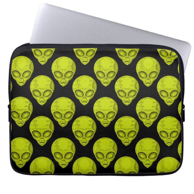 Grüne Alien Laptopschutzhülle (Vorderseite)