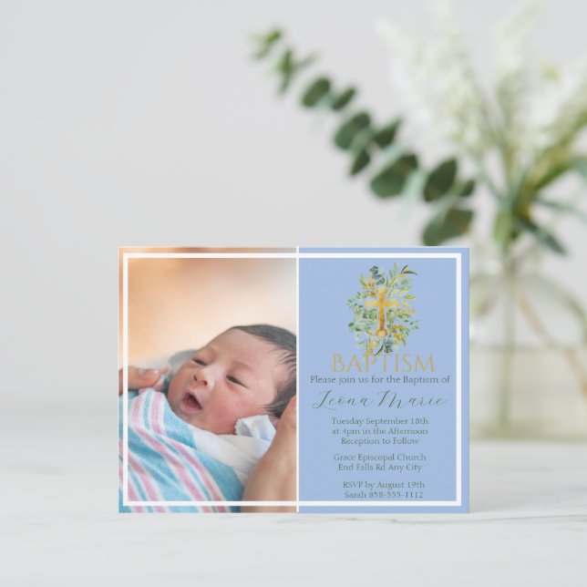 Grüne Aquarellfarben Imitate Gold Foto Taufe Einladungspostkarte (Stehend Vorderseite)