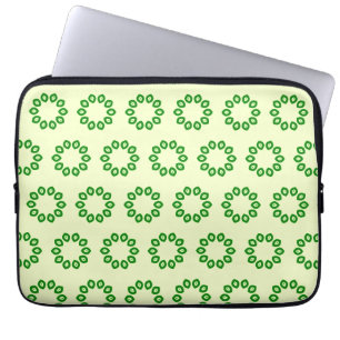 Grüne Blätter in einem gelben Kreis Laptopschutzhülle