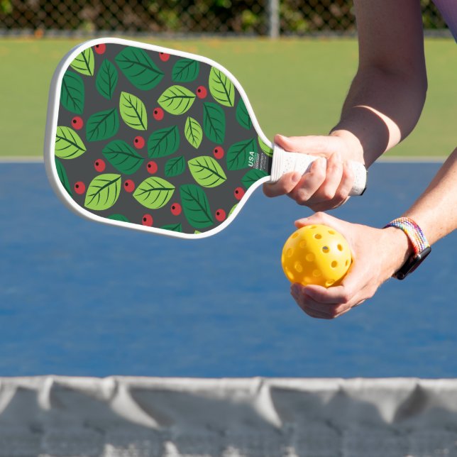 Grüne Blätter, rote Berries, Muster von Blätter Pickleball Schläger (InSitu)