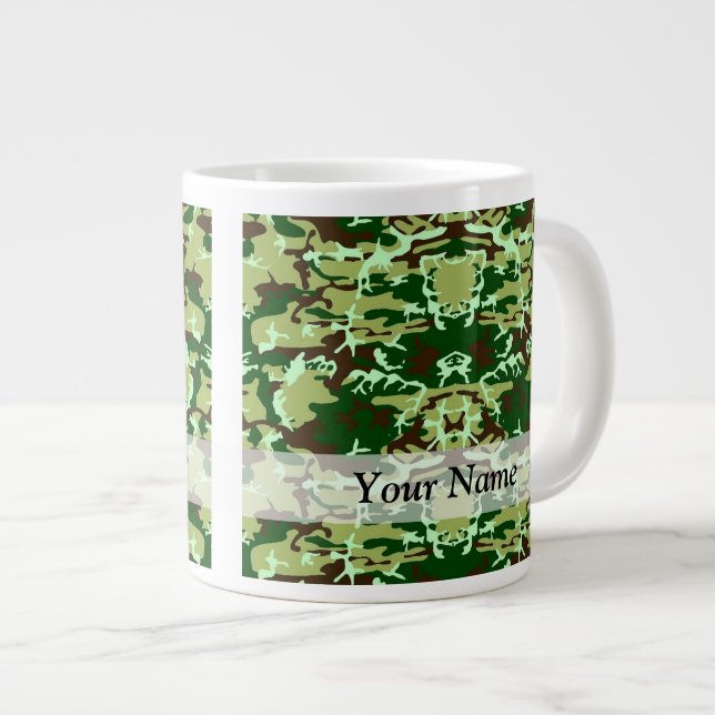 Grüne Camouflage Jumbo-Tasse (Vorderseite Rechts)
