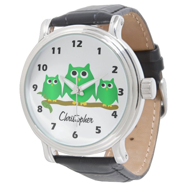 Grüne Eulen Design personalisiert Armbanduhr (Schrägansicht)