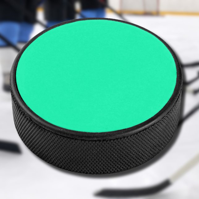 Grüne Farbe des Meeresbodens | Classic | elegant Eishockey Puck (Von Creator hochgeladen)