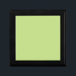 Grüne Frühlingsfarbe angepasst Erinnerungskiste<br><div class="desc">Dieses maßgeschneiderte Produkt in weichen Pastellfarben federgrün Hintergrund für sich oder als Geschenk sicher,  einen Eindruck in den jeden Anlässen. Klicken Sie auf die Schaltfläche "Anpassen!",  um Werkzeuge zur Anpassung dieses Produkts anzuzeigen,  wenn Sie einen Texteditor und einen Bildlader verwenden möchten. Einführung</div>