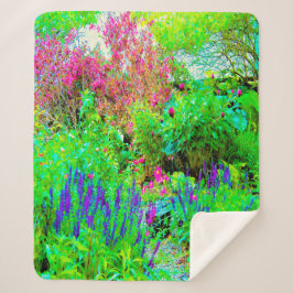 Grüne Frühlingsgärtnerei mit Peongs Sherpadecke