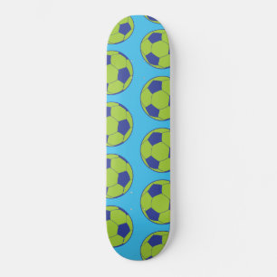Grüne Fußballbälle Sportliebhaber Fußballspieler Skateboard