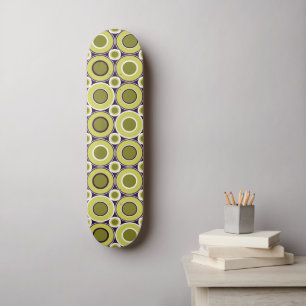 Grüne Gräser aus bittkörnigen Olive Skateboard