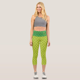 Grüne Herzen Benutzerdefinierte Monogramm und Name Capri Leggings
