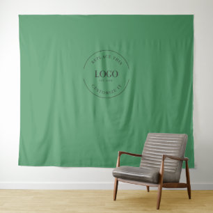 Grüne Hintergrundwand mit individuellem Logo Firme Wandteppich
