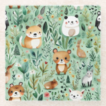 Grüne Hütte im Zentrum der Blumenlandschaft