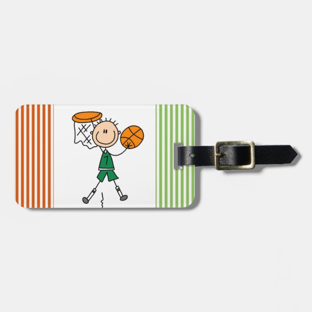 Grüne Jungen-Basketball-Spieler-T - Shirts und Gepäckanhänger (Vorderseite horizontal)