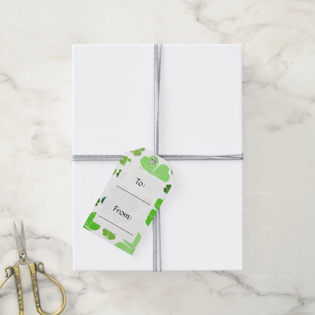 Grüne Klee, Glücksklamotten, St. Patrick's Day Geschenkanhänger (Mit Garn)