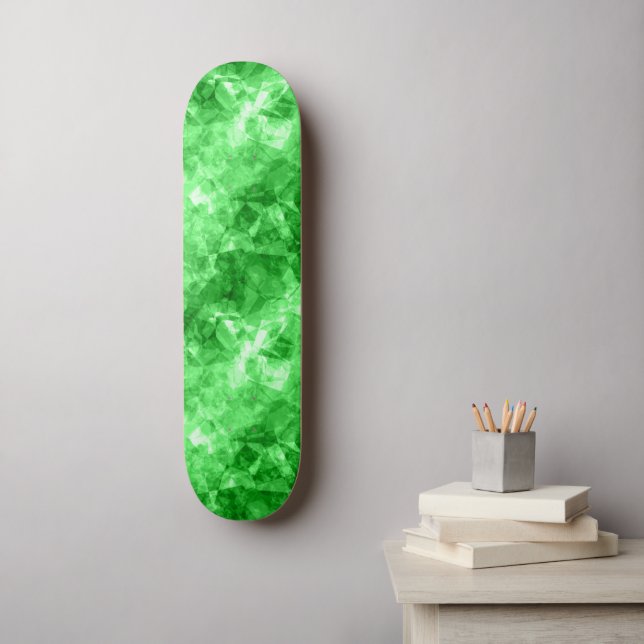 Grüne Krummlinge Skateboard (Wandkunst)