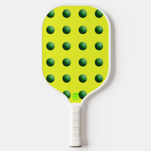 Grüne Kugeln auf Gelb Pickleball Schläger
