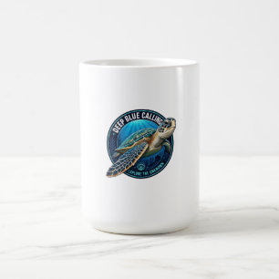 Grüne Meeresschildkröte in einem runden Ozean-Embl Kaffeetasse