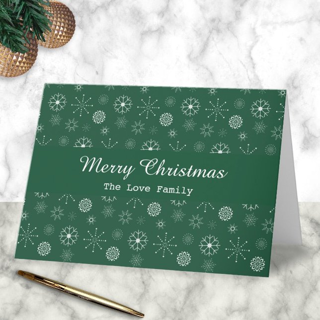 Grüne moderne Schneeflocken Frohe Weihnachtskarte Karte (Merry Christmas Family Card)